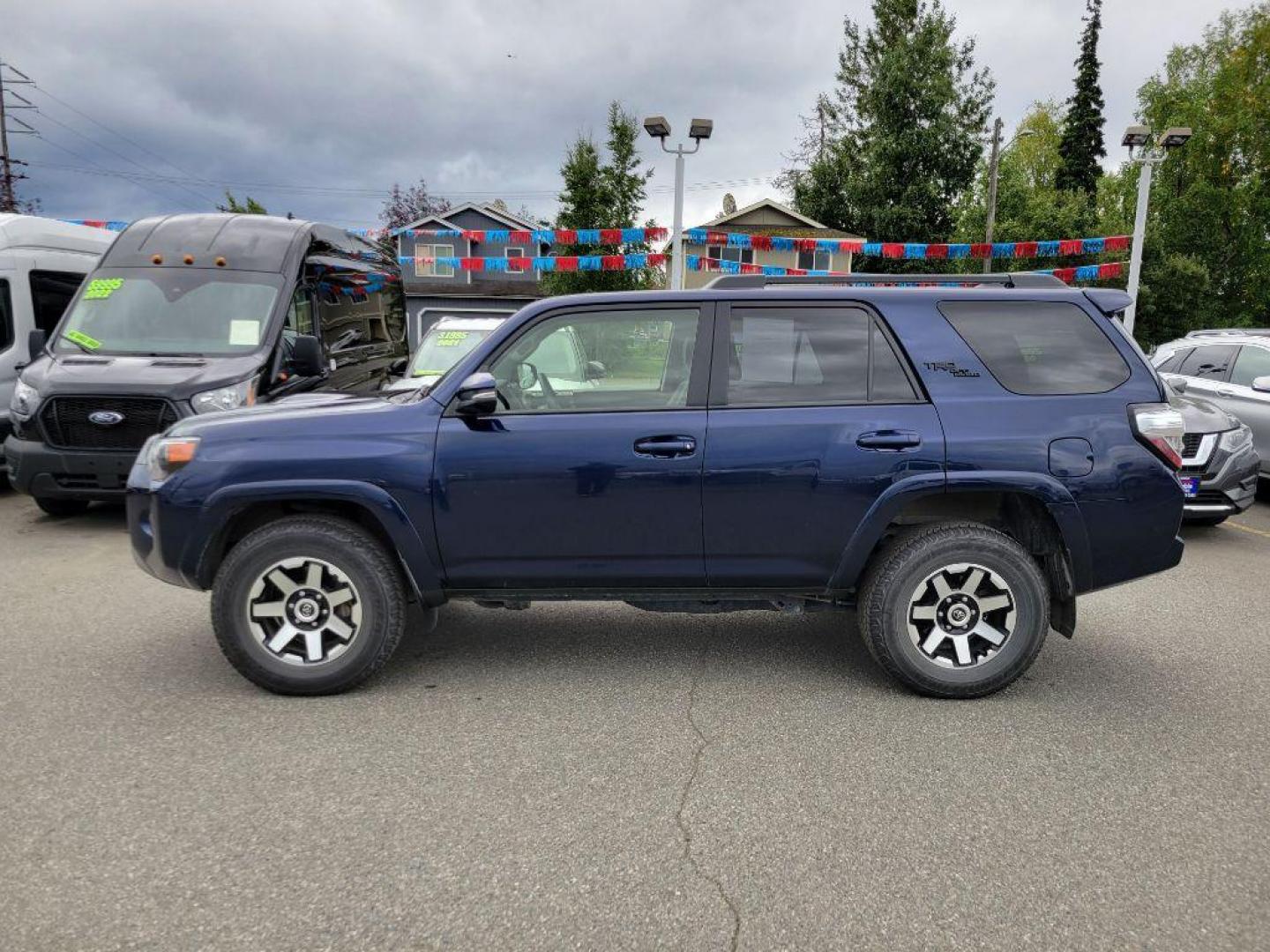 2022 BLUE TOYOTA 4RUNNER TRD SR5 PREMIUM (JTERU5JR7N6) with an 4.0L engine, Automatic transmission, located at 929 East 8th Ave, Anchorage, AK, 99501, (907) 274-2277, 61.214783, -149.866074 - Photo#1