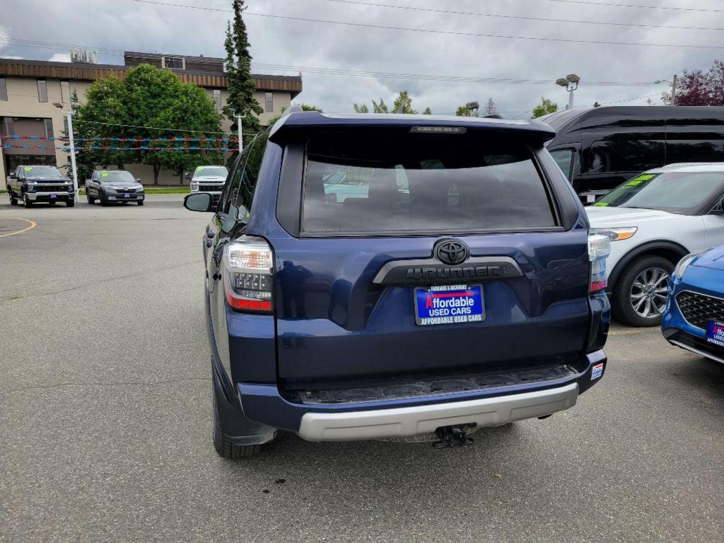 2022 BLUE TOYOTA 4RUNNER TRD SR5 PREMIUM (JTERU5JR7N6) with an 4.0L engine, Automatic transmission, located at 929 East 8th Ave, Anchorage, AK, 99501, (907) 274-2277, 61.214783, -149.866074 - Photo#2