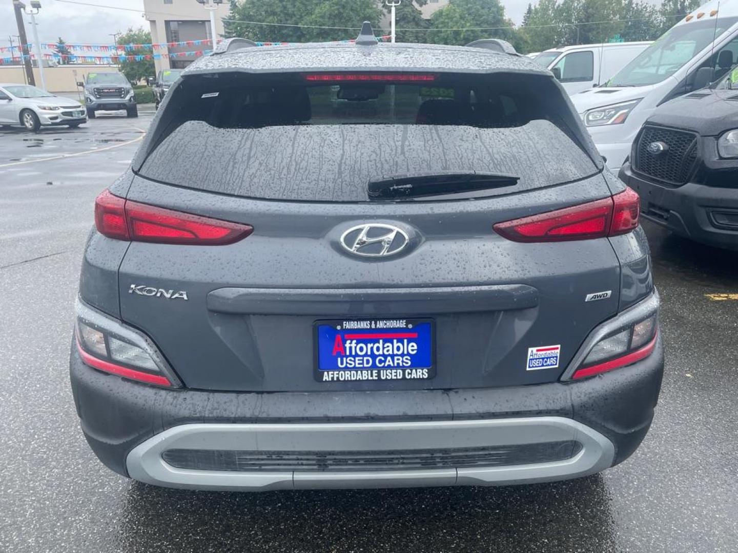 2023 GRAY HYUNDAI KONA SEL SEL (KM8K6CAB2PU) with an 2.0L engine, Continuously Variable transmission, located at 929 East 8th Ave, Anchorage, AK, 99501, (907) 274-2277, 61.214783, -149.866074 - Photo#2