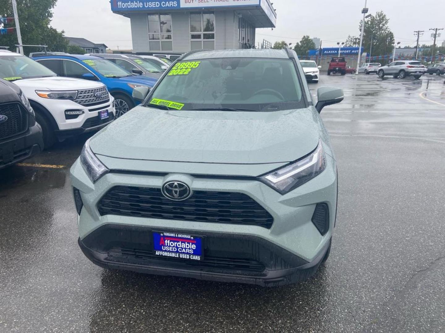 2022 GRAY TOYOTA RAV4 XLE XLE (2T3P1RFV4NW) with an 2.5L engine, Automatic transmission, located at 929 East 8th Ave, Anchorage, AK, 99501, (907) 274-2277, 61.214783, -149.866074 - Photo#0