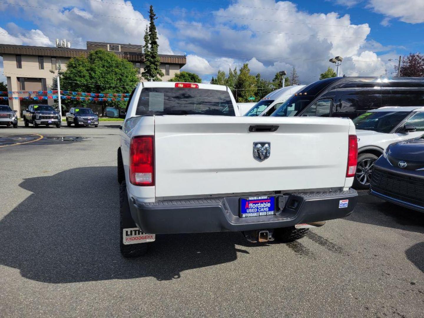 2015 WHITE RAM 2500 ST (3C6LR5AT0FG) with an 5.7L engine, Automatic transmission, located at 929 East 8th Ave, Anchorage, AK, 99501, (907) 274-2277, 61.214783, -149.866074 - Photo#2