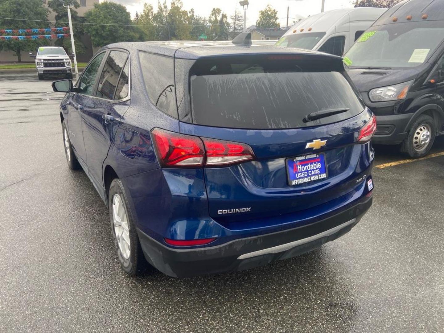 2022 BLUE CHEVROLET EQUINOX LT LT (3GNAXUEV8NL) with an 1.5L engine, Automatic transmission, located at 929 East 8th Ave, Anchorage, AK, 99501, (907) 274-2277, 61.214783, -149.866074 - Photo#2