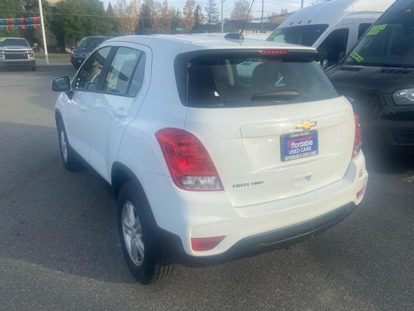 2017 WHITE CHEVROLET TRAX LS (KL7CJNSB6HB) with an 1.4L engine, Automatic transmission, located at 929 East 8th Ave, Anchorage, AK, 99501, (907) 274-2277, 61.214783, -149.866074 - Photo#2