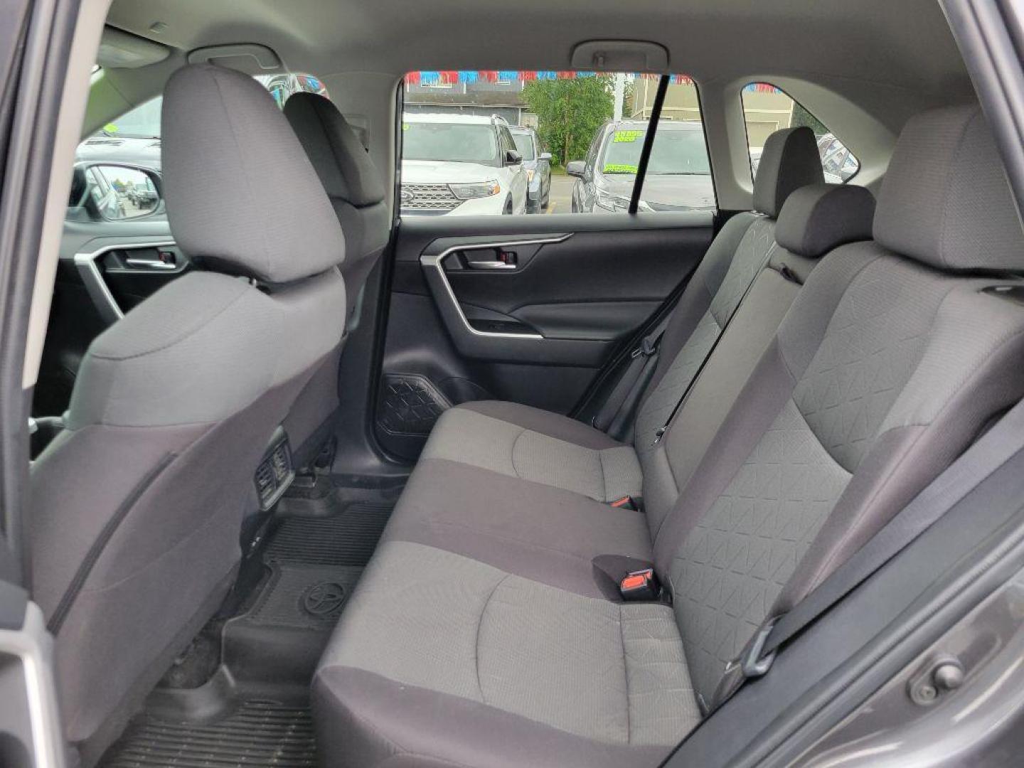 2023 GRAY TOYOTA RAV4 XLE XLE (2T3P1RFV9PC) with an 2.5L engine, Automatic transmission, located at 929 East 8th Ave, Anchorage, AK, 99501, (907) 274-2277, 61.214783, -149.866074 - Photo#3