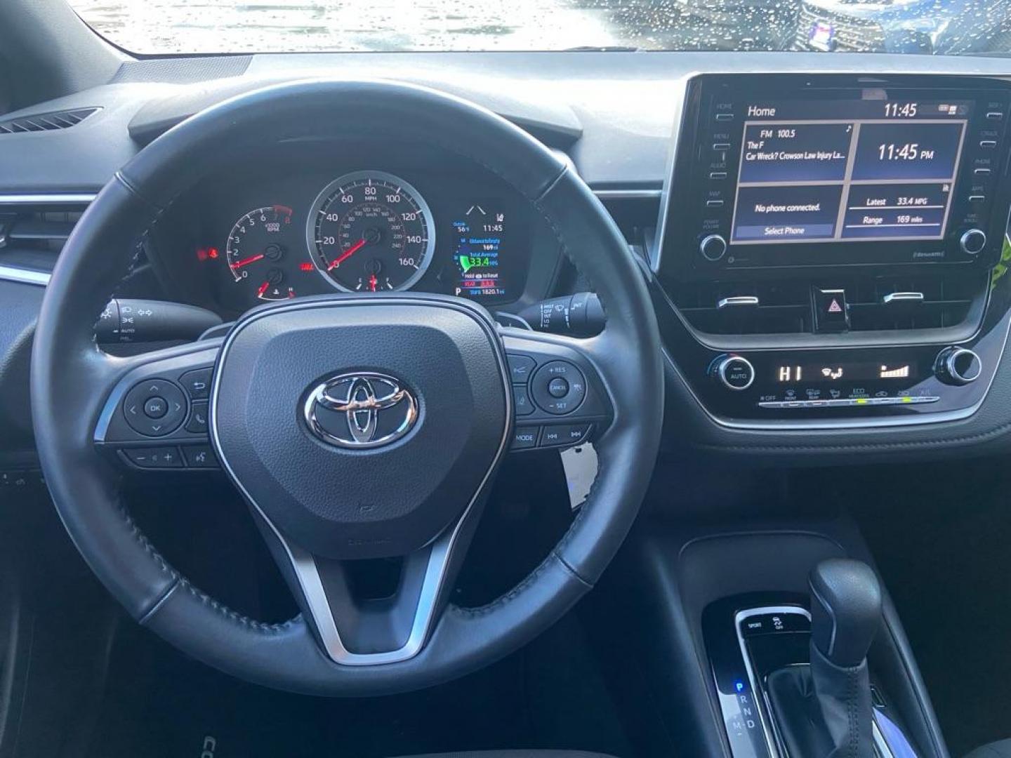 2021 WHITE TOYOTA COROLLA SE (5YFS4MCE0MP) with an 2.0L engine, Automatic transmission, located at 929 East 8th Ave, Anchorage, AK, 99501, (907) 274-2277, 61.214783, -149.866074 - Photo#4