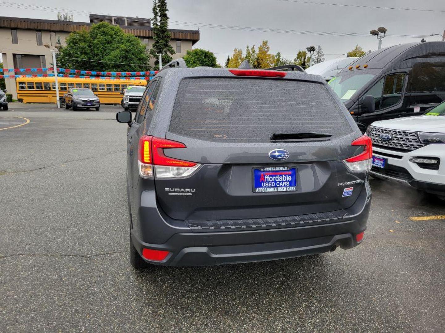 2022 BLACK SUBARU FORESTER (JF2SKACC3NH) with an 2.5L engine, Automatic transmission, located at 929 East 8th Ave, Anchorage, AK, 99501, (907) 274-2277, 61.214783, -149.866074 - Photo#2