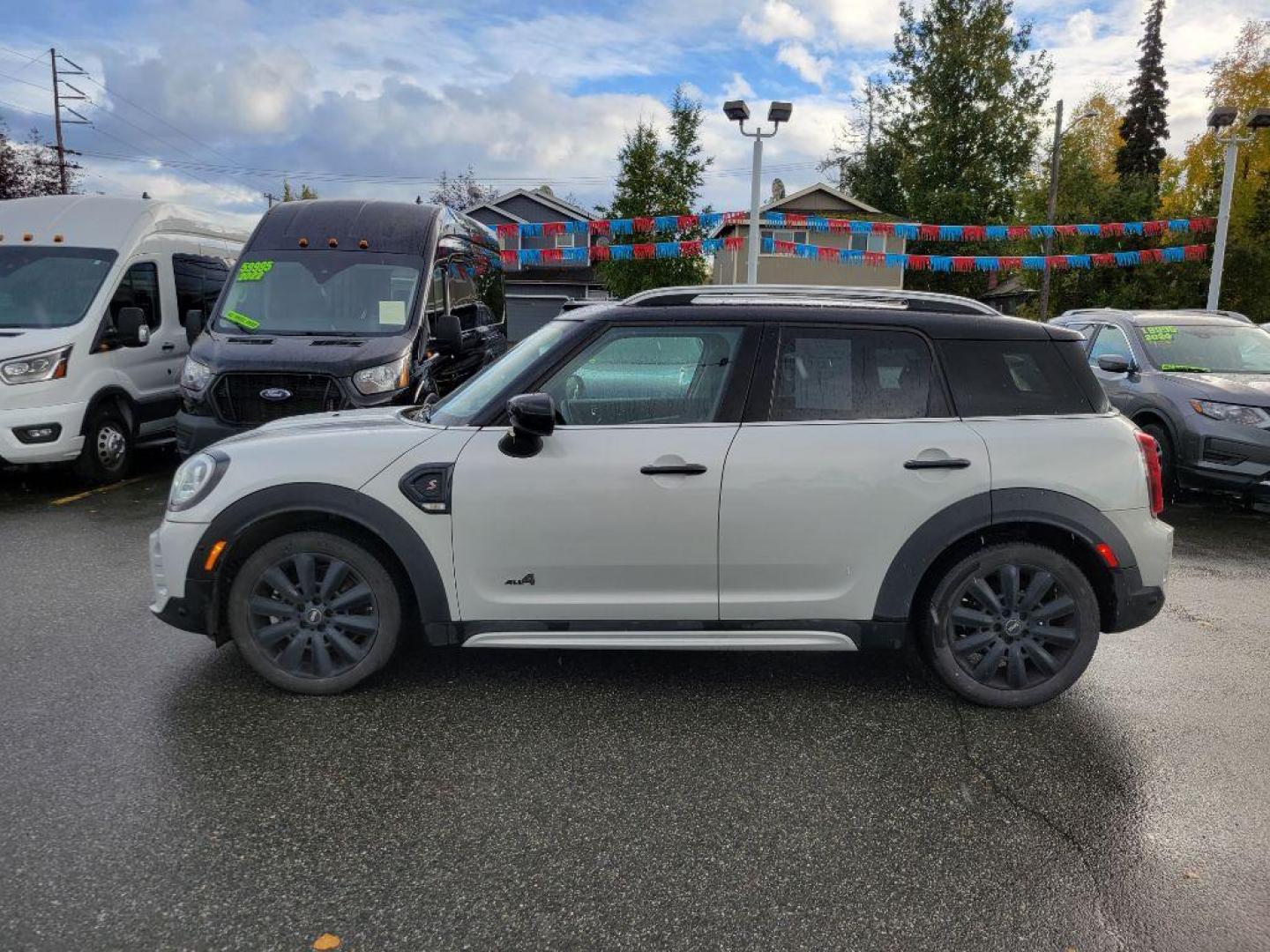 2021 GRY MINI COOPER S COUNTRYMAN ALL4 (WMZ83BR09M3) with an 2.0L engine, Automatic transmission, located at 929 East 8th Ave, Anchorage, AK, 99501, (907) 274-2277, 61.214783, -149.866074 - Photo#1