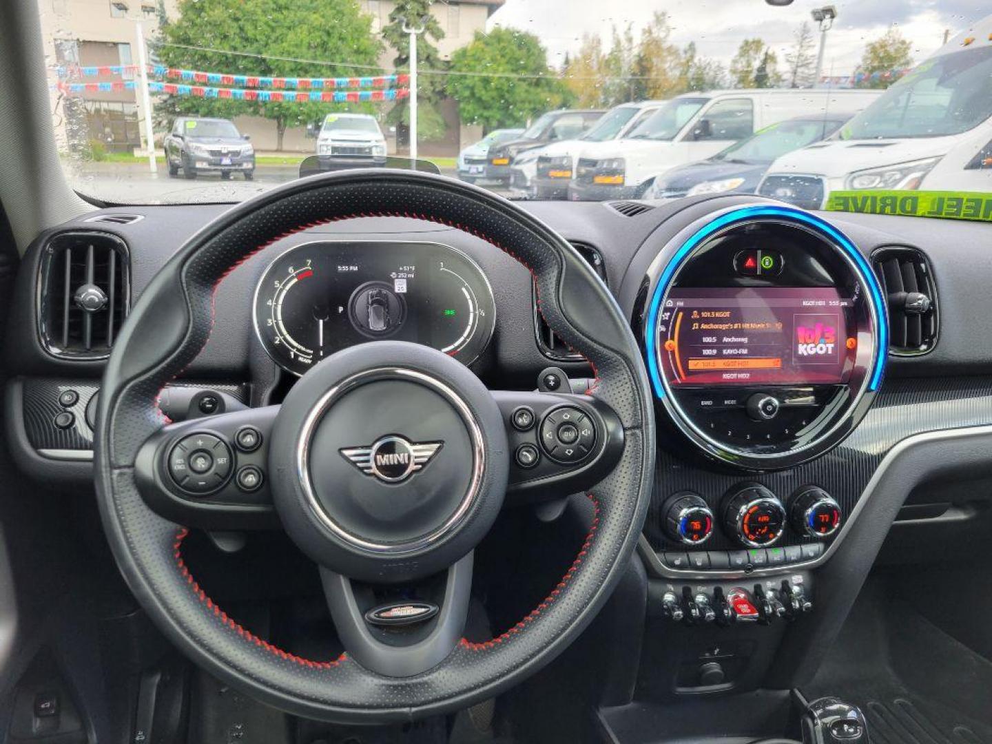 2021 GRY MINI COOPER S COUNTRYMAN ALL4 (WMZ83BR09M3) with an 2.0L engine, Automatic transmission, located at 929 East 8th Ave, Anchorage, AK, 99501, (907) 274-2277, 61.214783, -149.866074 - Photo#4