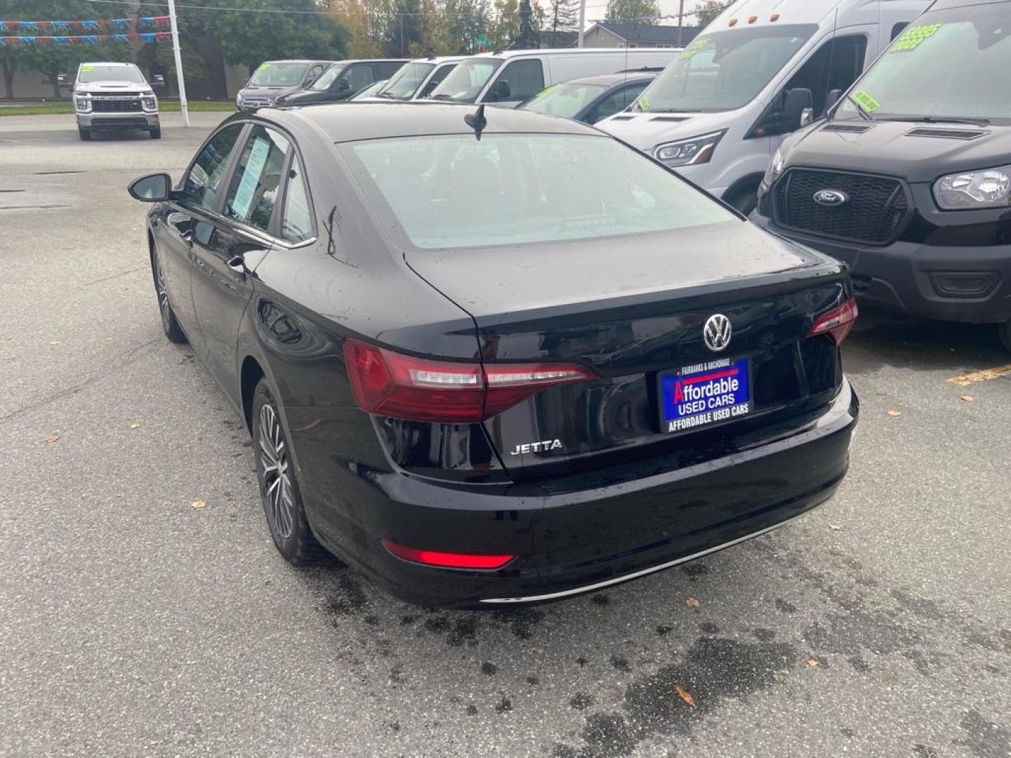 2021 GRAY VOLKSWAGEN JETTA SE SE (3VWC57BU3MM) with an 1.4L engine, Automatic transmission, located at 929 East 8th Ave, Anchorage, AK, 99501, (907) 274-2277, 61.214783, -149.866074 - Photo#2