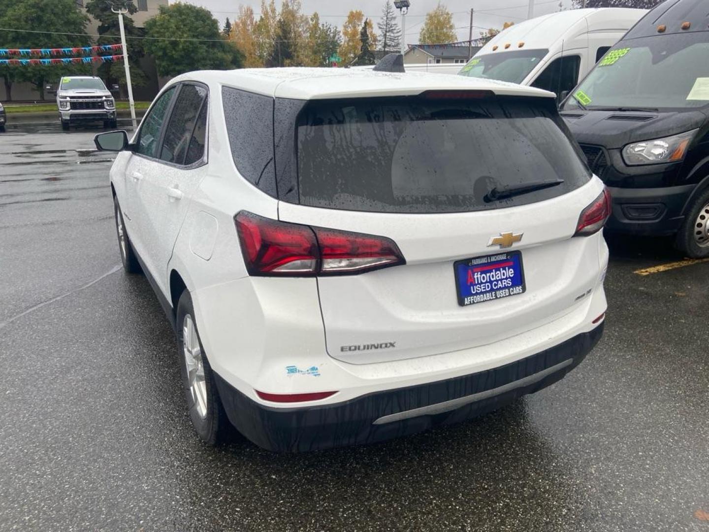 2022 WHITE CHEVROLET EQUINOX LT (3GNAXUEV9NL) with an 1.5L engine, Automatic transmission, located at 929 East 8th Ave, Anchorage, AK, 99501, (907) 274-2277, 61.214783, -149.866074 - Photo#2