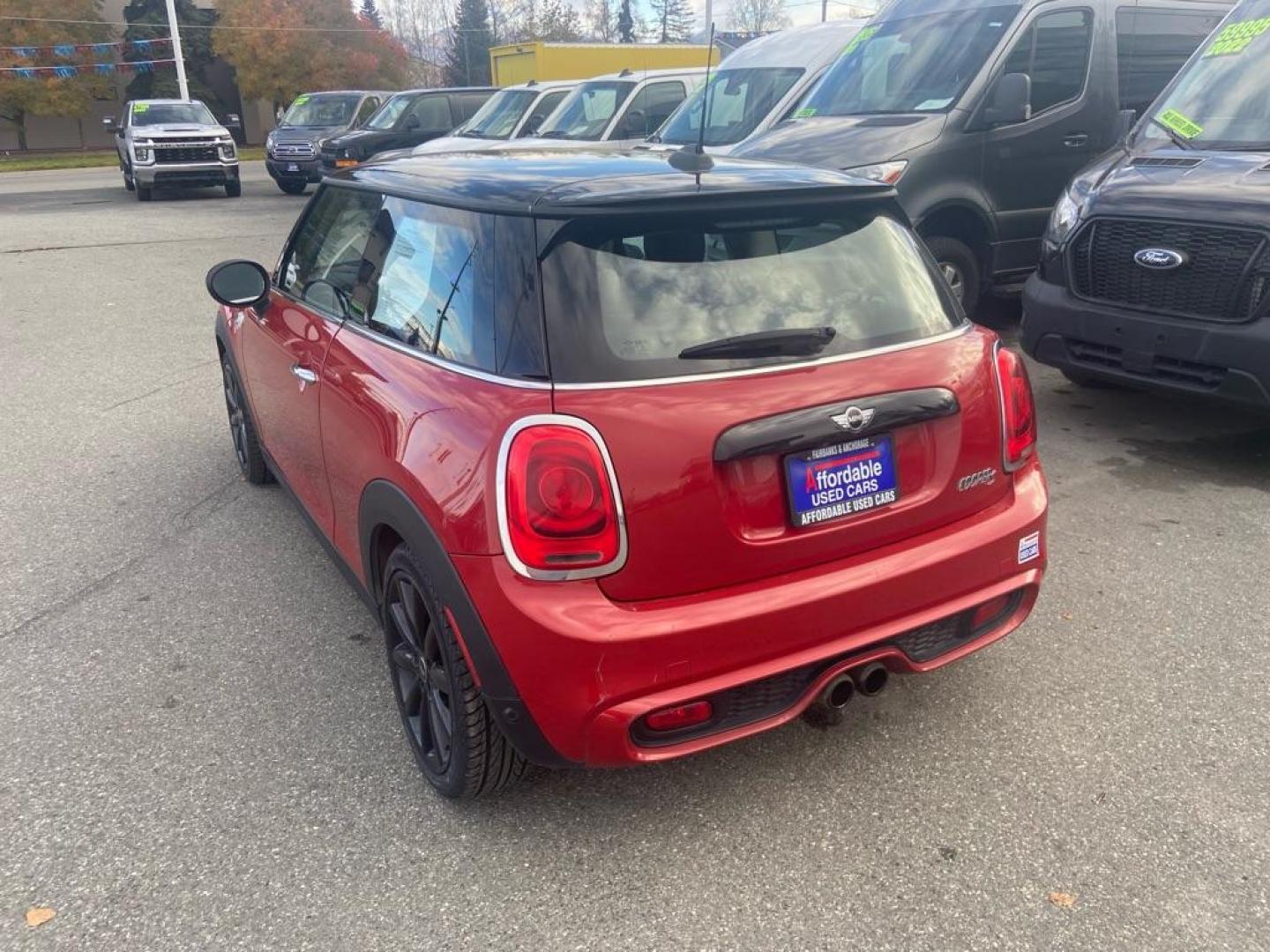 2014 RED MINI COOPER S (WMWXM7C58ET) with an 2.0L engine, Automatic transmission, located at 929 East 8th Ave, Anchorage, AK, 99501, (907) 274-2277, 61.214783, -149.866074 - Photo#2