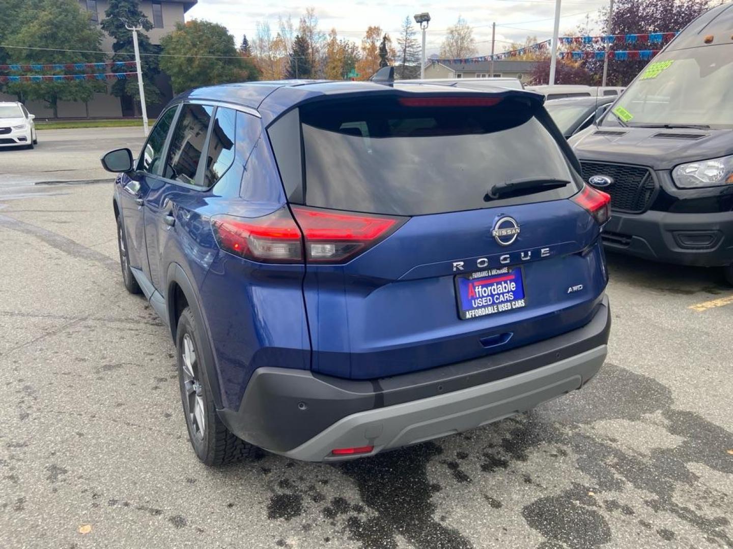 2023 BLUE NISSAN ROGUE S S (5N1BT3AB8PL) with an 1.5L engine, Automatic transmission, located at 929 East 8th Ave, Anchorage, AK, 99501, (907) 274-2277, 61.214783, -149.866074 - Photo#2