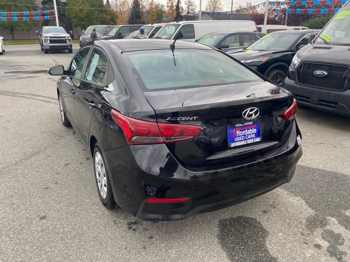 2021 BLACK HYUNDAI ACCENT SE SE (3KPC24A62ME) with an 1.6L engine, 6-Speed Manual transmission, located at 929 East 8th Ave, Anchorage, AK, 99501, (907) 274-2277, 61.214783, -149.866074 - Photo#2