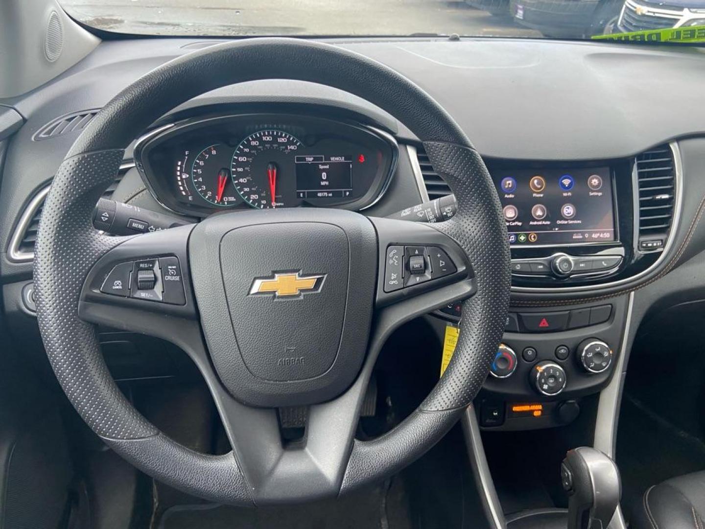 2021 GRAY CHEVROLET TRAX LT 1LT (KL7CJPSM6MB) with an 1.4L engine, Automatic transmission, located at 929 East 8th Ave, Anchorage, AK, 99501, (907) 274-2277, 61.214783, -149.866074 - Photo#4