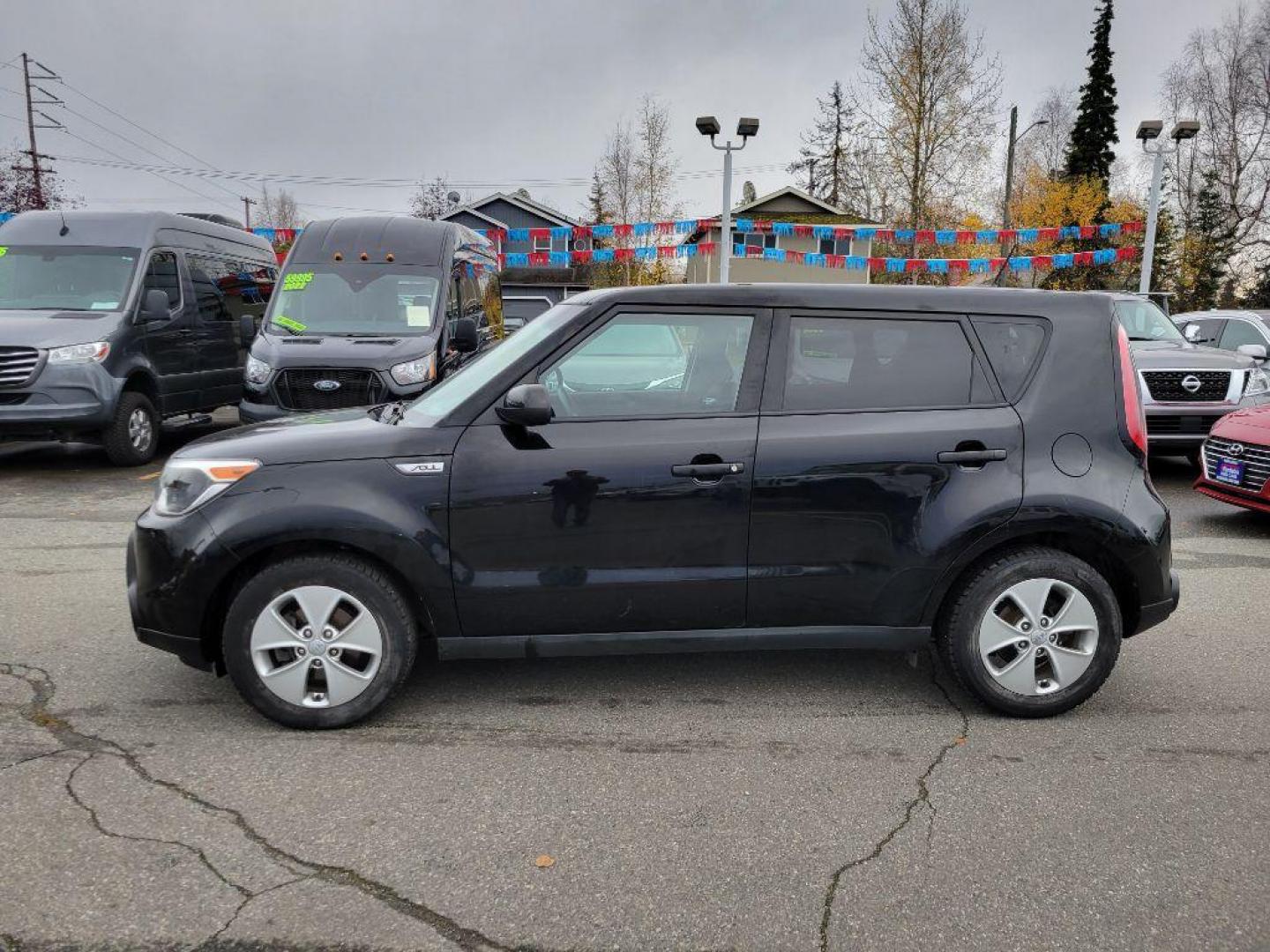 2015 BLACK KIA SOUL (KNDJN2A26F7) with an 1.6L engine, Automatic transmission, located at 929 East 8th Ave, Anchorage, AK, 99501, (907) 274-2277, 61.214783, -149.866074 - Photo#1