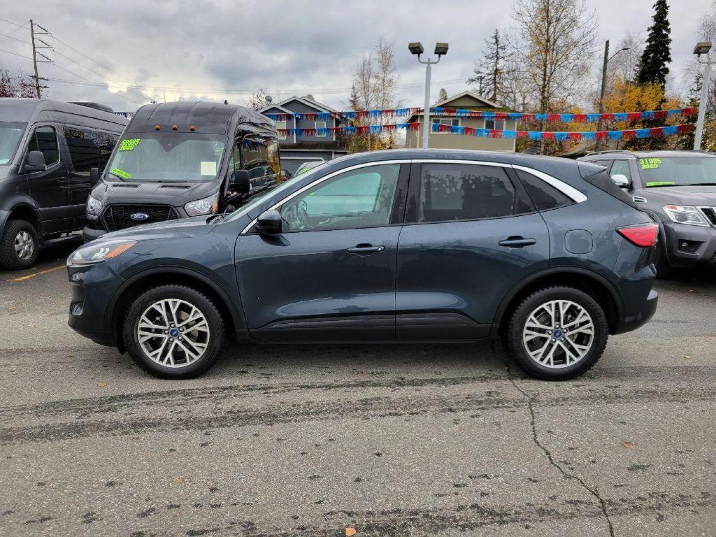 2022 BLUE FORD ESCAPE SEL SEL (1FMCU9H61NU) with an 1.5L engine, Automatic transmission, located at 929 East 8th Ave, Anchorage, AK, 99501, (907) 274-2277, 61.214783, -149.866074 - Photo#1