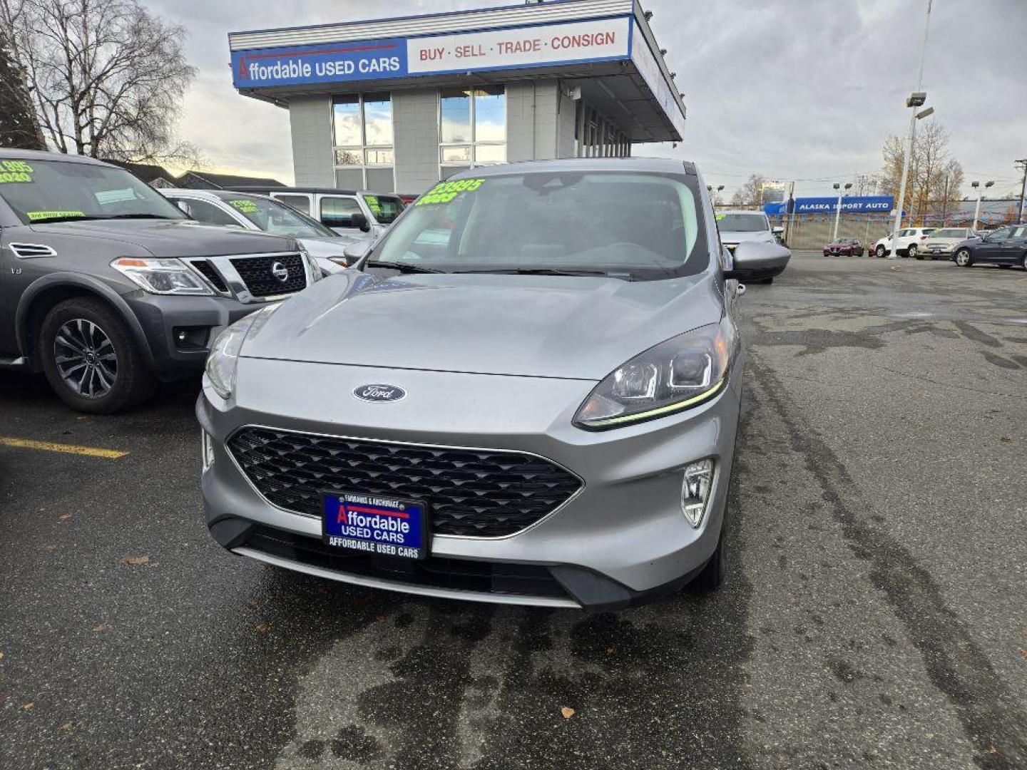 2022 SILVER FORD ESCAPE SEL SEL (1FMCU9H63NU) with an 1.5L engine, Automatic transmission, located at 929 East 8th Ave, Anchorage, AK, 99501, (907) 274-2277, 61.214783, -149.866074 - Photo#0