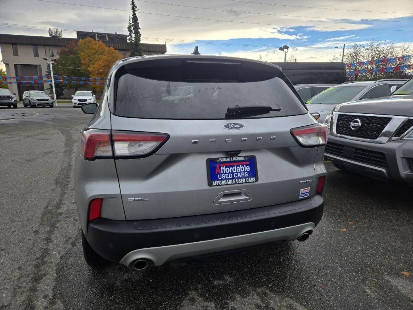 2022 SILVER FORD ESCAPE SEL SEL (1FMCU9H63NU) with an 1.5L engine, Automatic transmission, located at 929 East 8th Ave, Anchorage, AK, 99501, (907) 274-2277, 61.214783, -149.866074 - Photo#2