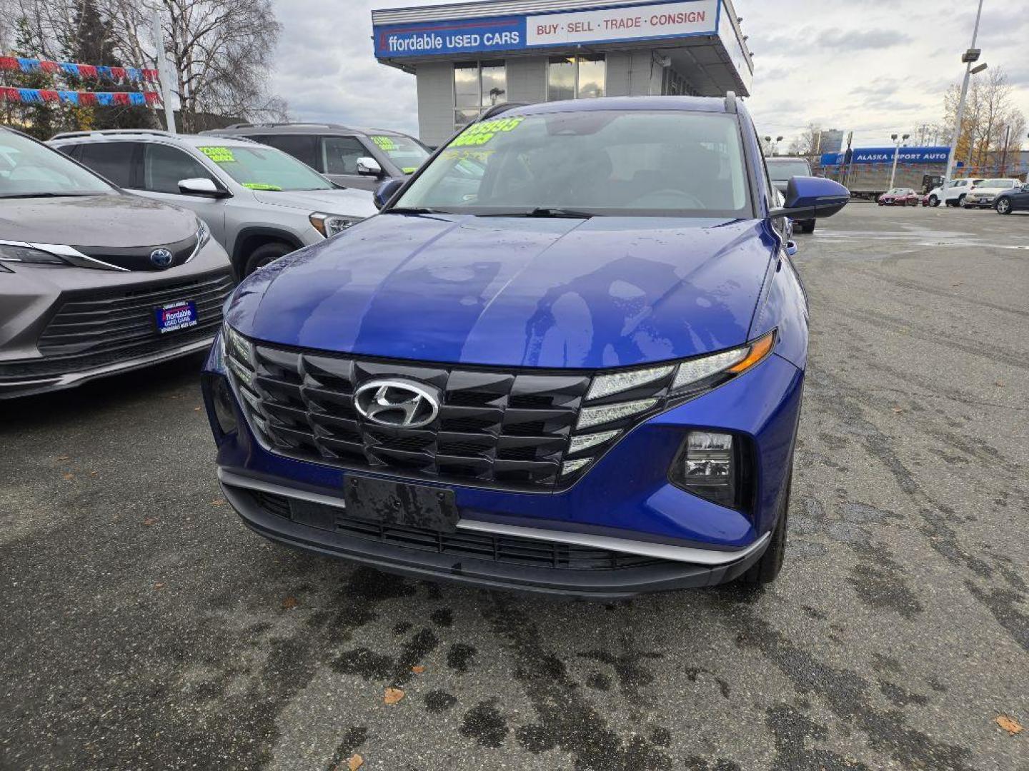 2021 RED HYUNDAI ACCENT SE SE (3KPC24A68ME) with an 1.6L engine, 6-Speed Manual transmission, located at 929 East 8th Ave, Anchorage, AK, 99501, (907) 274-2277, 61.214783, -149.866074 - Photo#0