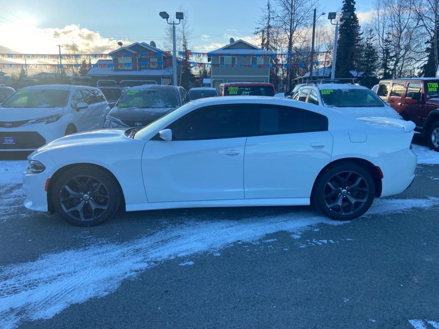 2019 WHITE DODGE CHARGER GT (2C3CDXHG4KH) with an 3.6L engine, Automatic transmission, located at 929 East 8th Ave, Anchorage, AK, 99501, (907) 274-2277, 61.214783, -149.866074 - Photo#1