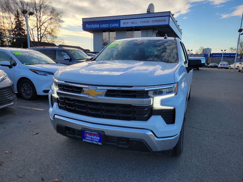 photo of 2023 CHEVROLET SILVERADO 1500 LT