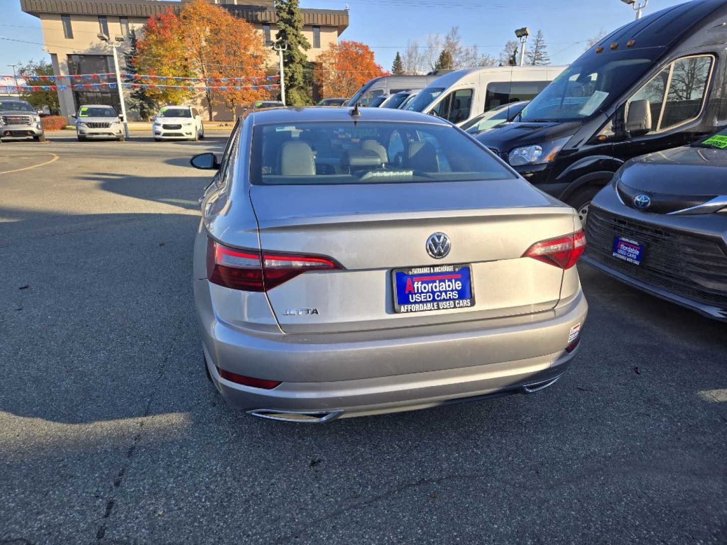 2021 SILVER VOLKSWAGEN JETTA R-LINE (3VWC57BU7MM) with an 1.4L engine, Automatic transmission, located at 929 East 8th Ave, Anchorage, AK, 99501, (907) 274-2277, 61.214783, -149.866074- Photo#2