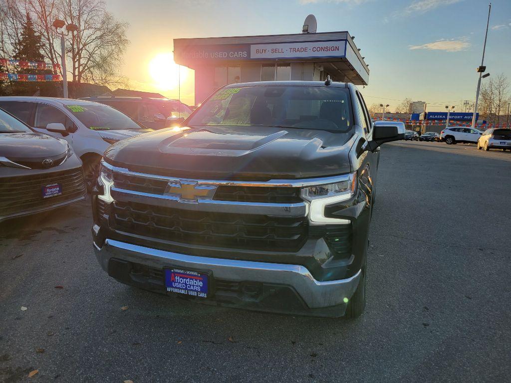 photo of 2023 CHEVROLET SILVERADO 1500 LT