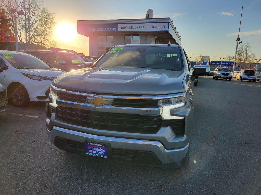 photo of 2023 CHEVROLET SILVERADO 1500 LT