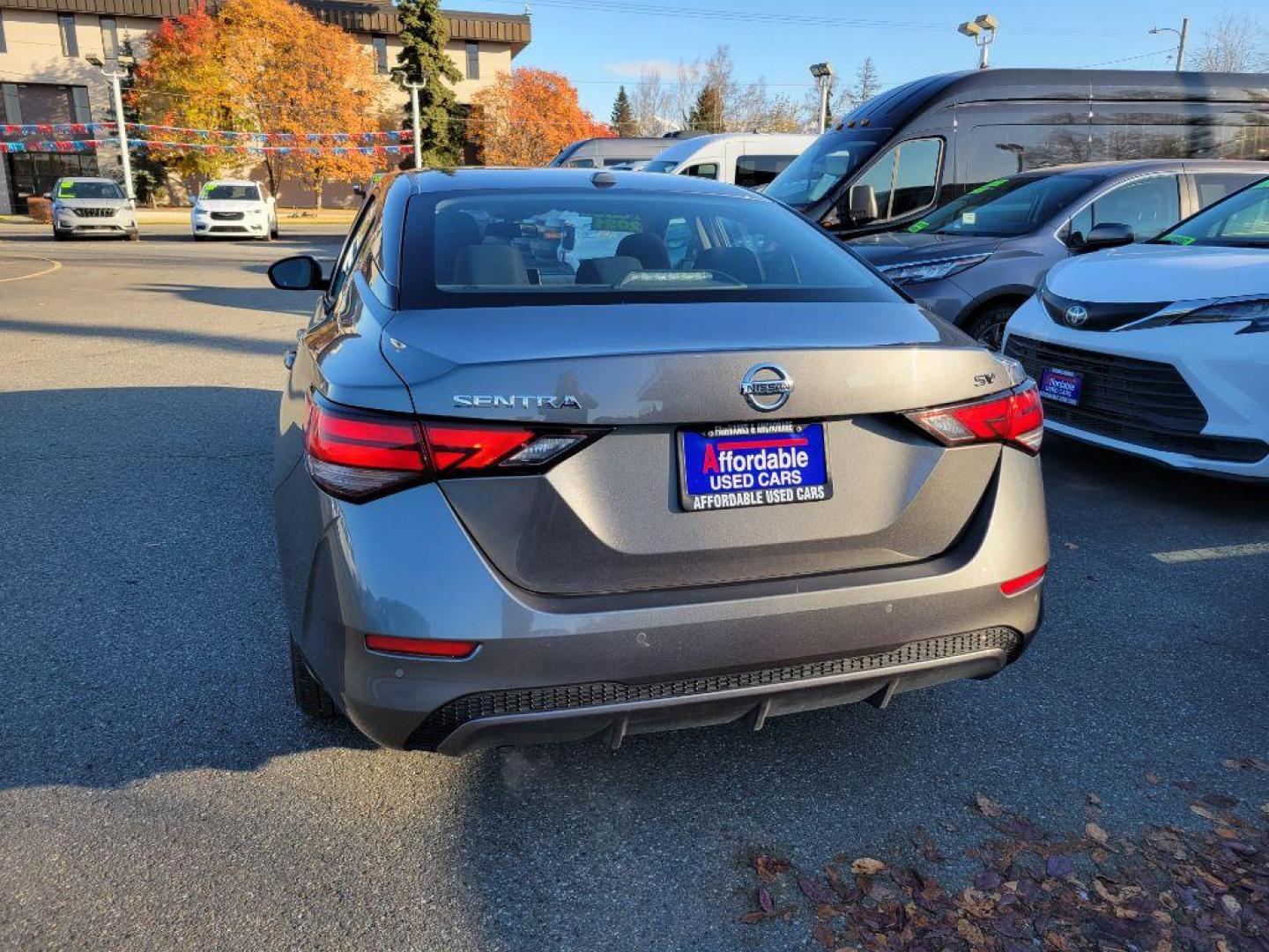 2021 GRAY NISSAN SENTRA SV SV (3N1AB8CV9MY) with an 2.0L engine, Continuously Variable transmission, located at 929 East 8th Ave, Anchorage, AK, 99501, (907) 274-2277, 61.214783, -149.866074 - Photo#2