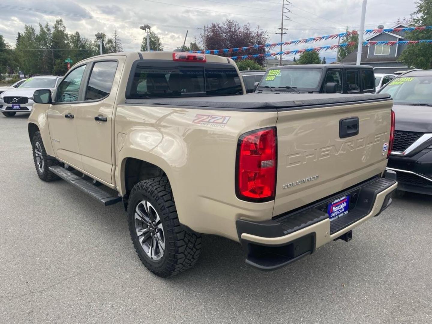 2022 BIEGE CHEVROLET COLORADO Z71 (1GCGTDEN5N1) with an 3.6L engine, Automatic transmission, located at 929 East 8th Ave, Anchorage, AK, 99501, (907) 274-2277, 61.214783, -149.866074 - Photo#2