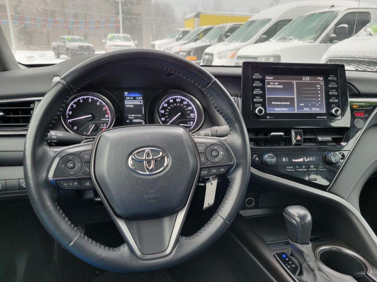 2022 TOYOTA CAMRY SE SE (4T1G11AK6NU) with an 2.5L engine, Automatic transmission, located at 929 East 8th Ave, Anchorage, AK, 99501, (907) 274-2277, 61.214783, -149.866074 - Photo#4