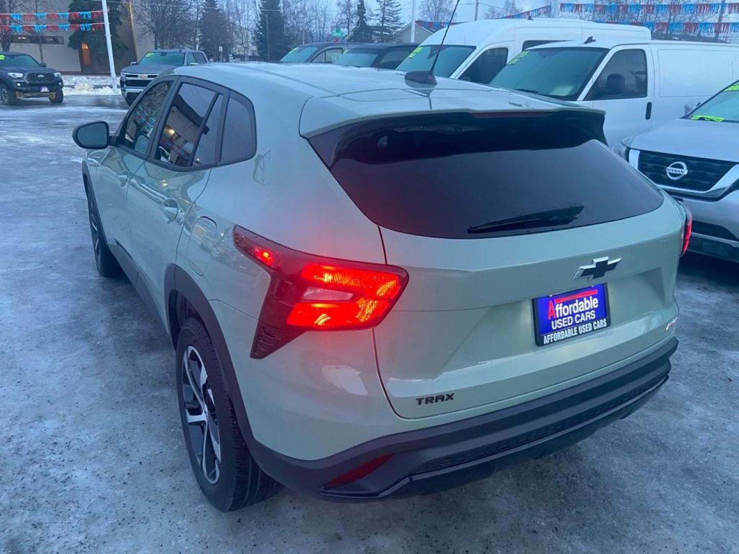 2024 GREEN CHEVROLET TRAX 1RS (KL77LGE27RC) with an 1.2L engine, Automatic transmission, located at 929 East 8th Ave, Anchorage, AK, 99501, (907) 274-2277, 61.214783, -149.866074 - Photo#2