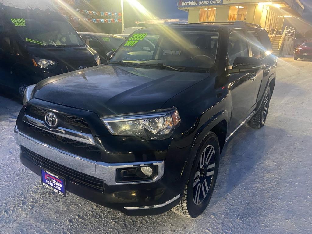 photo of 2017 TOYOTA 4RUNNER SR5/SR5 PREMIUM