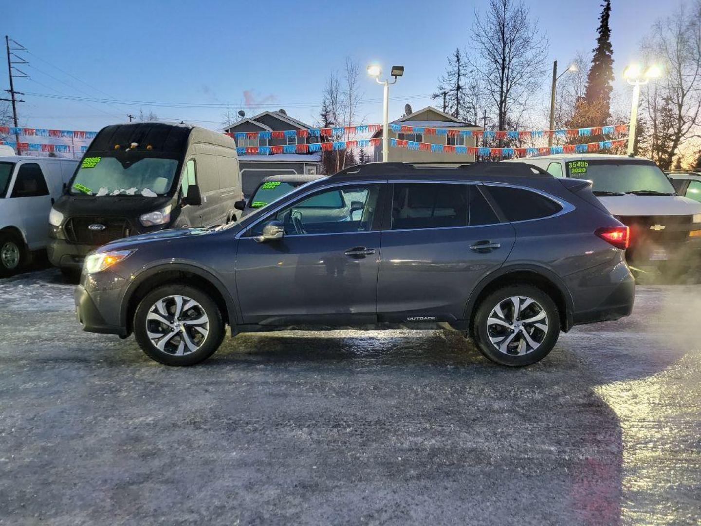 2020 GRAY SUBARU OUTBACK LIMITED (4S4BTALC9L3) with an 2.5L engine, Continuously Variable transmission, located at 929 East 8th Ave, Anchorage, AK, 99501, (907) 274-2277, 61.214783, -149.866074 - Photo#1