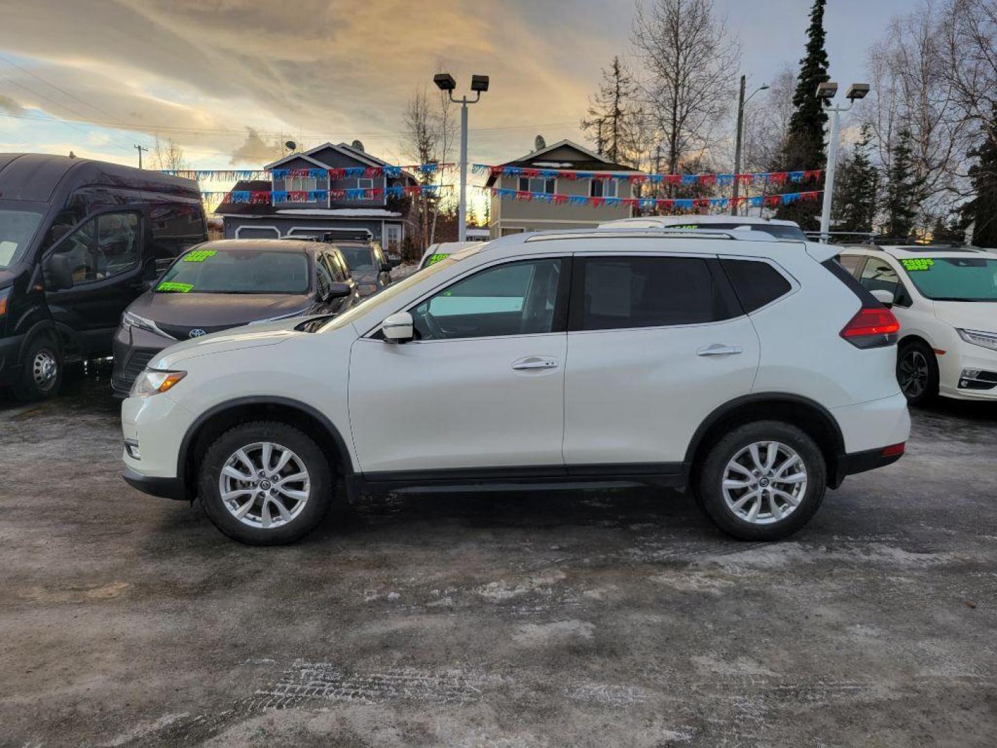 2017 WHITE NISSAN ROGUE S (KNMAT2MV4HP) with an 2.5L engine, Continuously Variable transmission, located at 929 East 8th Ave, Anchorage, AK, 99501, (907) 274-2277, 61.214783, -149.866074 - Photo#1