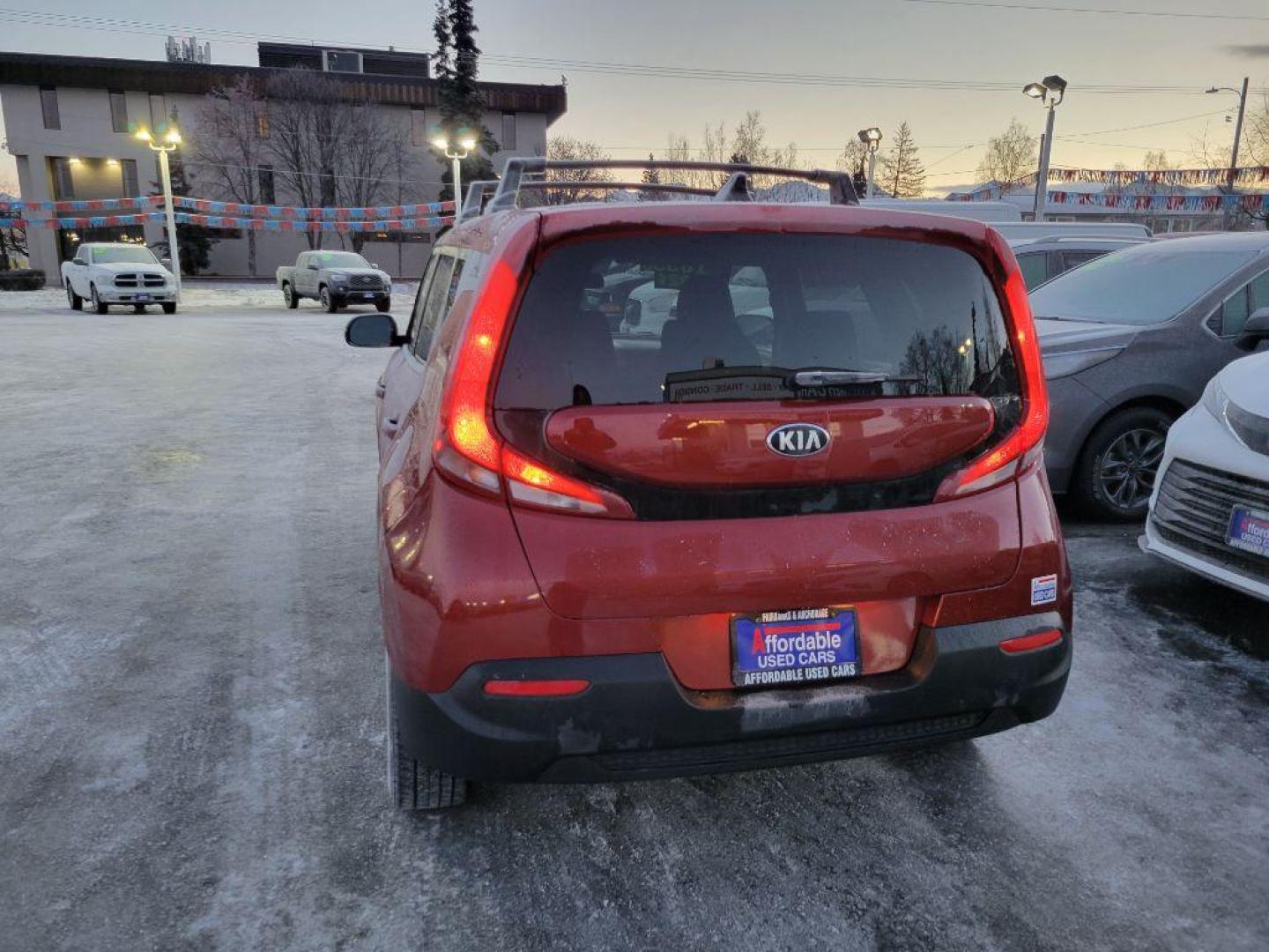 2021 RED KIA SOUL LX (KNDJ23AU9M7) with an 2.0L engine, 6-Speed Manual transmission, located at 929 East 8th Ave, Anchorage, AK, 99501, (907) 274-2277, 61.214783, -149.866074 - Photo#2