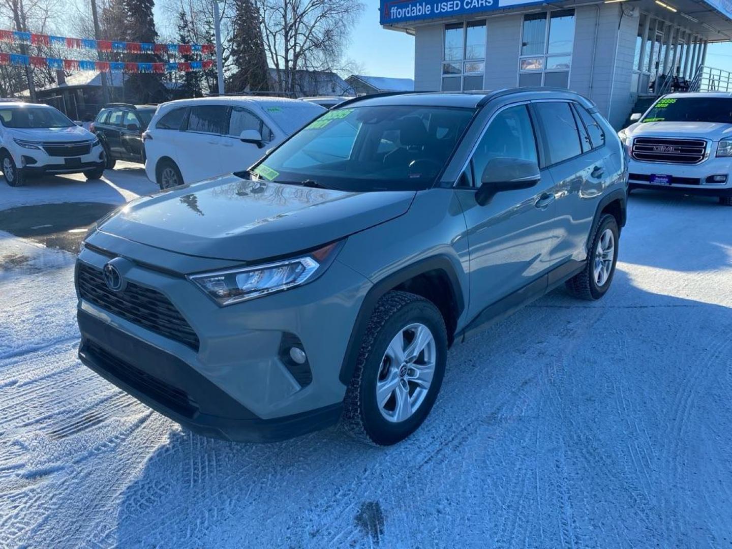 2021 BLUE TOYOTA RAV4 XLE (2T3P1RFV9MW) with an 2.5L engine, Automatic transmission, located at 929 East 8th Ave, Anchorage, AK, 99501, (907) 274-2277, 61.214783, -149.866074 - Photo#0