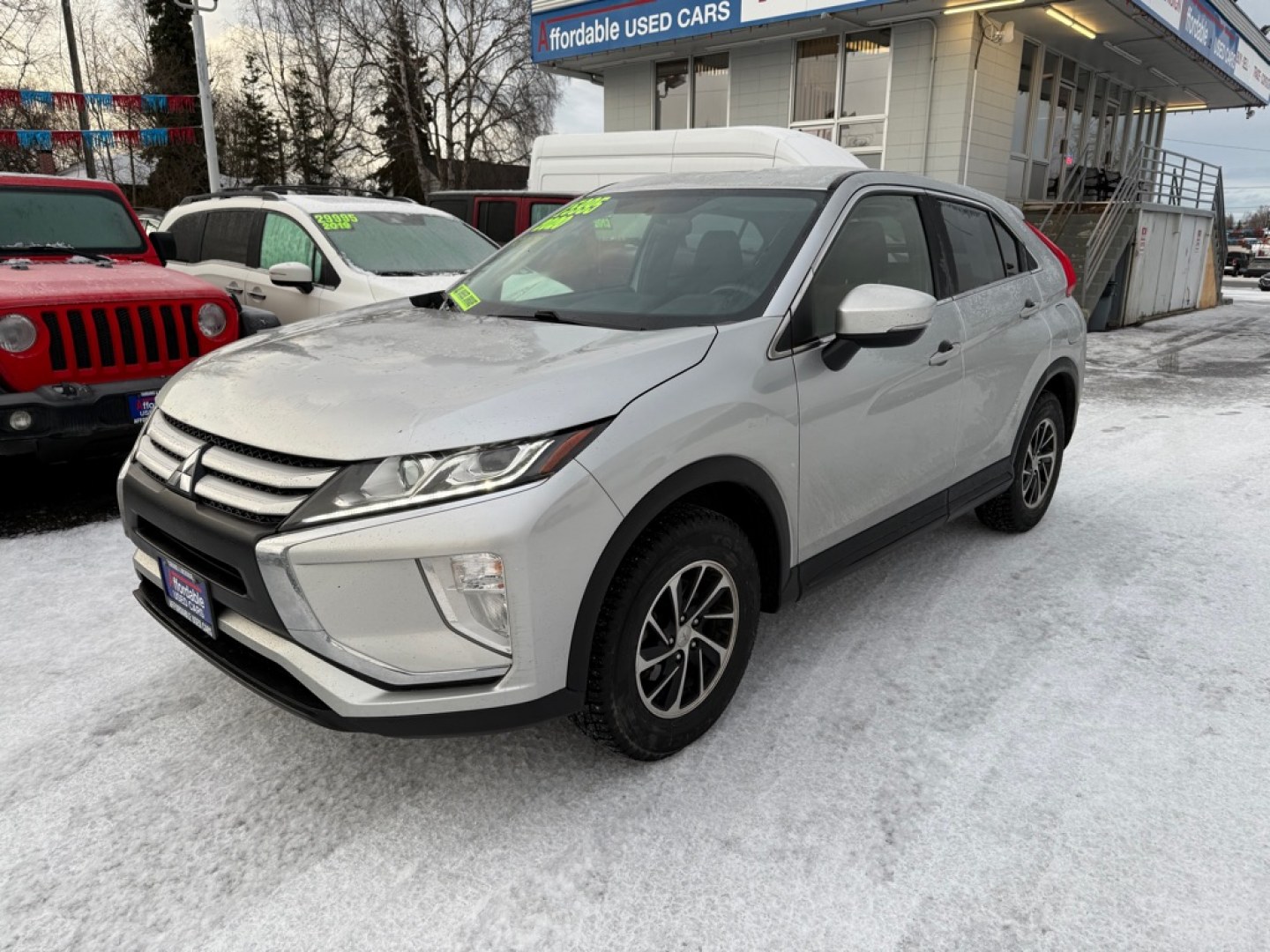 2020 SILVER MITSUBISHI ECLIPSE CROSS ES (JA4AT3AA2LZ) with an 1.5L engine, Automatic transmission, located at 929 East 8th Ave, Anchorage, AK, 99501, (907) 274-2277, 61.214783, -149.866074- Photo#0