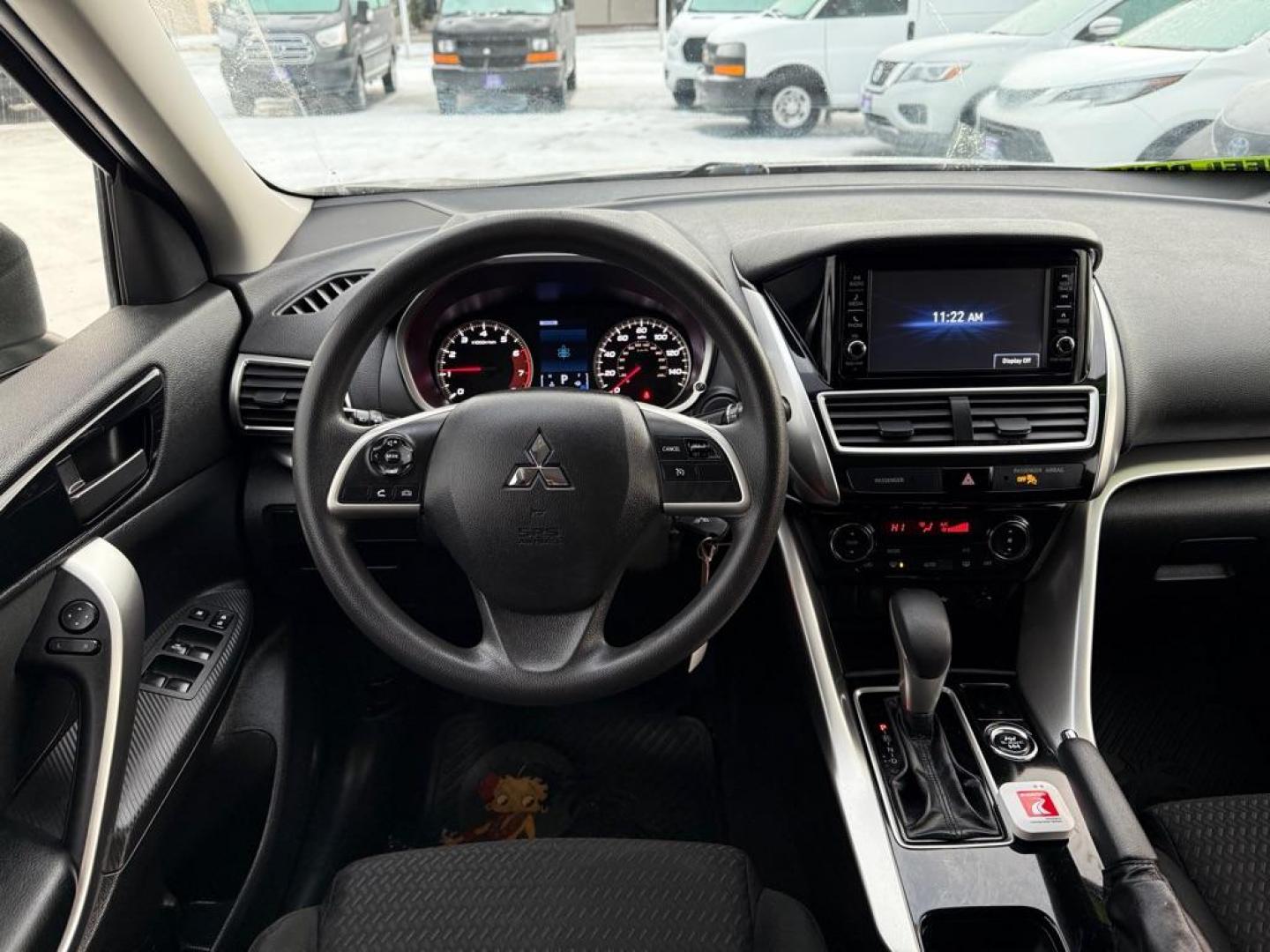 2020 SILVER MITSUBISHI ECLIPSE CROSS ES (JA4AT3AA2LZ) with an 1.5L engine, Automatic transmission, located at 929 East 8th Ave, Anchorage, AK, 99501, (907) 274-2277, 61.214783, -149.866074 - Photo#4