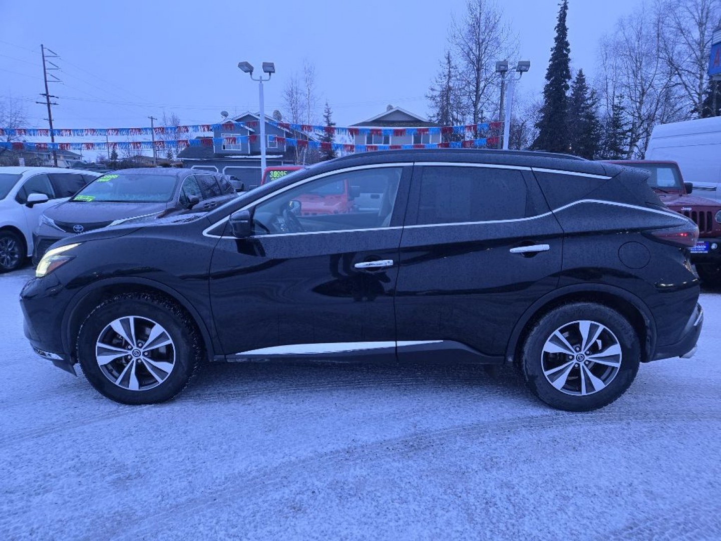 2021 BLACK NISSAN MURANO SV (5N1AZ2BJ1MC) with an 3.5L engine, Continuously Variable transmission, located at 929 East 8th Ave, Anchorage, AK, 99501, (907) 274-2277, 61.214783, -149.866074- Photo#1