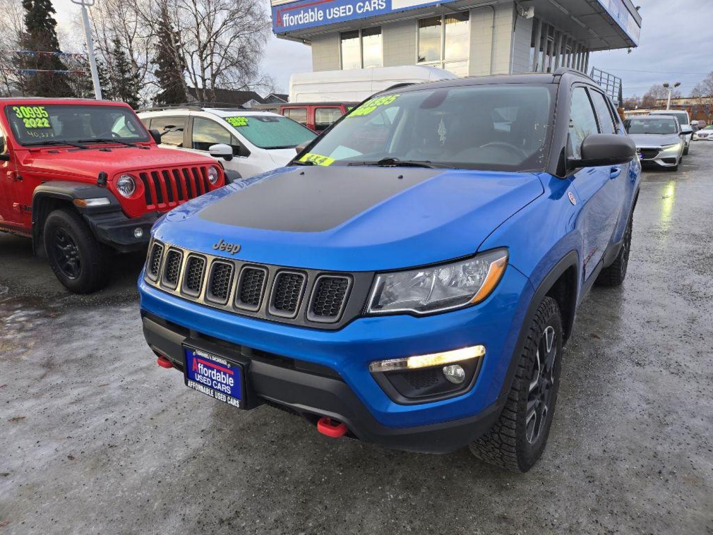 2020 BLUE JEEP COMPASS TRAILHAWK (3C4NJDDB7LT) with an 2.4L engine, Automatic transmission, located at 929 East 8th Ave, Anchorage, AK, 99501, (907) 274-2277, 61.214783, -149.866074 - Photo#0