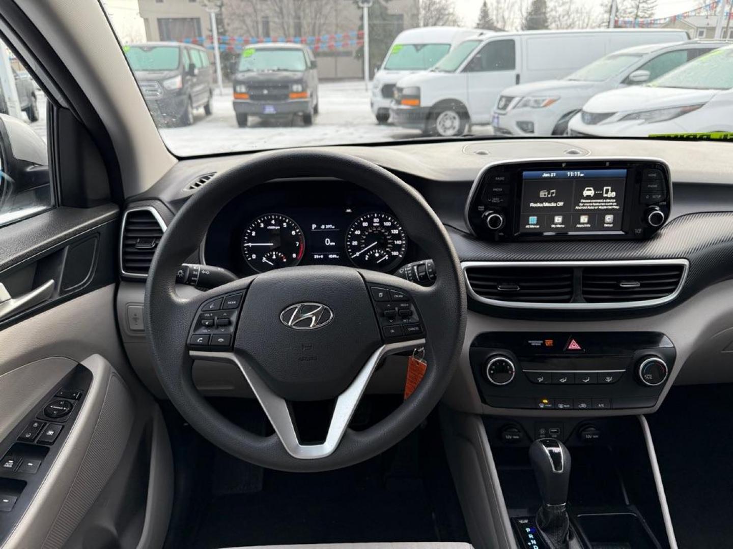 2021 SILVER HYUNDAI TUCSON SE (KM8J2CA45MU) with an 2.0L engine, Automatic transmission, located at 929 East 8th Ave, Anchorage, AK, 99501, (907) 274-2277, 61.214783, -149.866074 - Photo#4