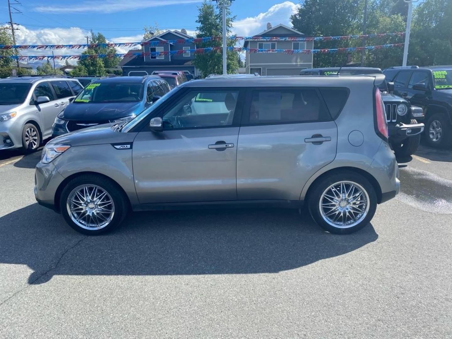 2016 GRAY KIA SOUL ! (KNDJX3A59G7) , Automatic transmission, located at 929 East 8th Ave, Anchorage, AK, 99501, (907) 274-2277, 61.214783, -149.866074 - Photo#1