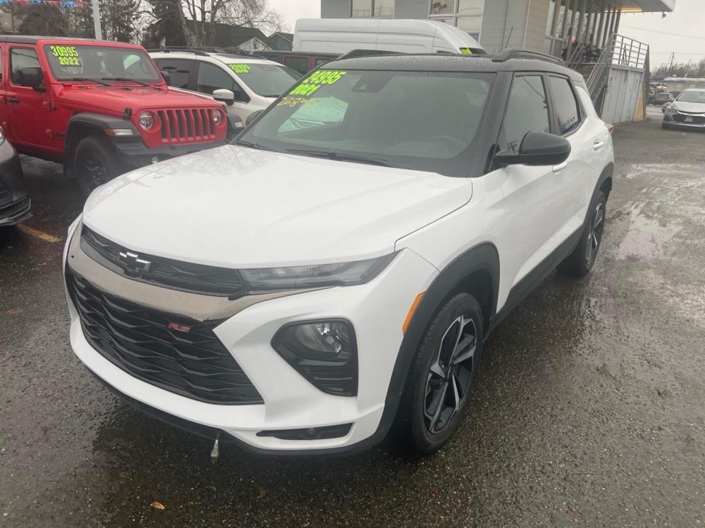 2021 WHITE CHEVROLET TRAILBLAZER RS (KL79MUSLXMB) with an 1.3L engine, Automatic transmission, located at 929 East 8th Ave, Anchorage, AK, 99501, (907) 274-2277, 61.214783, -149.866074 - Photo#0