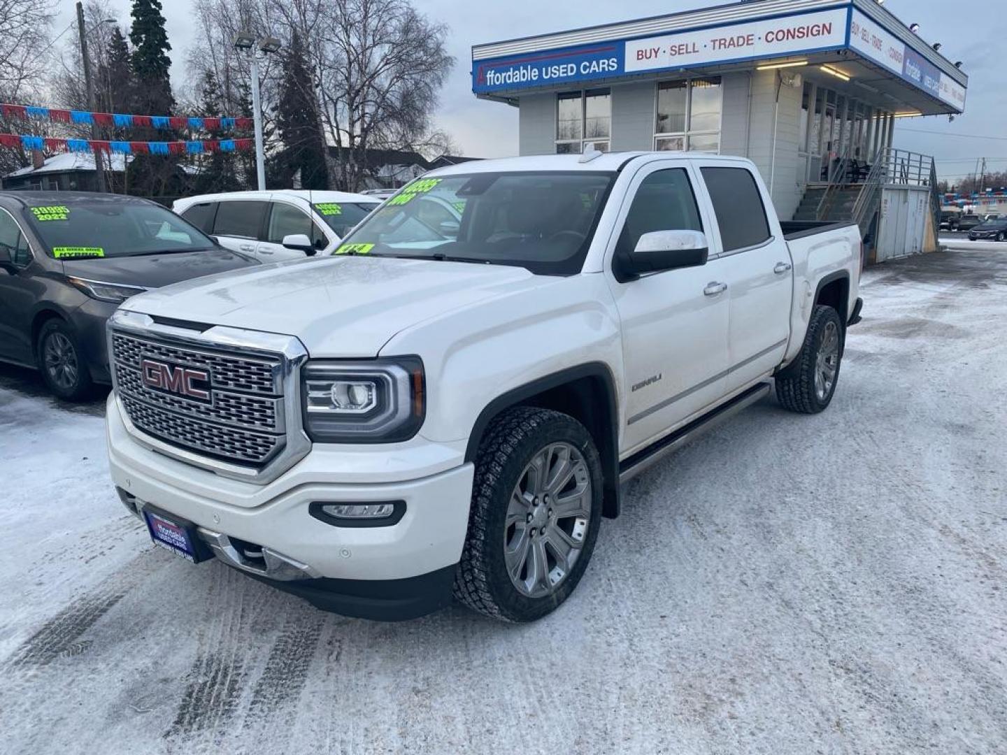 2018 WHITE GMC SIERRA 1500 DENALI (3GTU2PEJ3JG) with an 6.2L engine, Automatic transmission, located at 929 East 8th Ave, Anchorage, AK, 99501, (907) 274-2277, 61.214783, -149.866074 - Photo#0