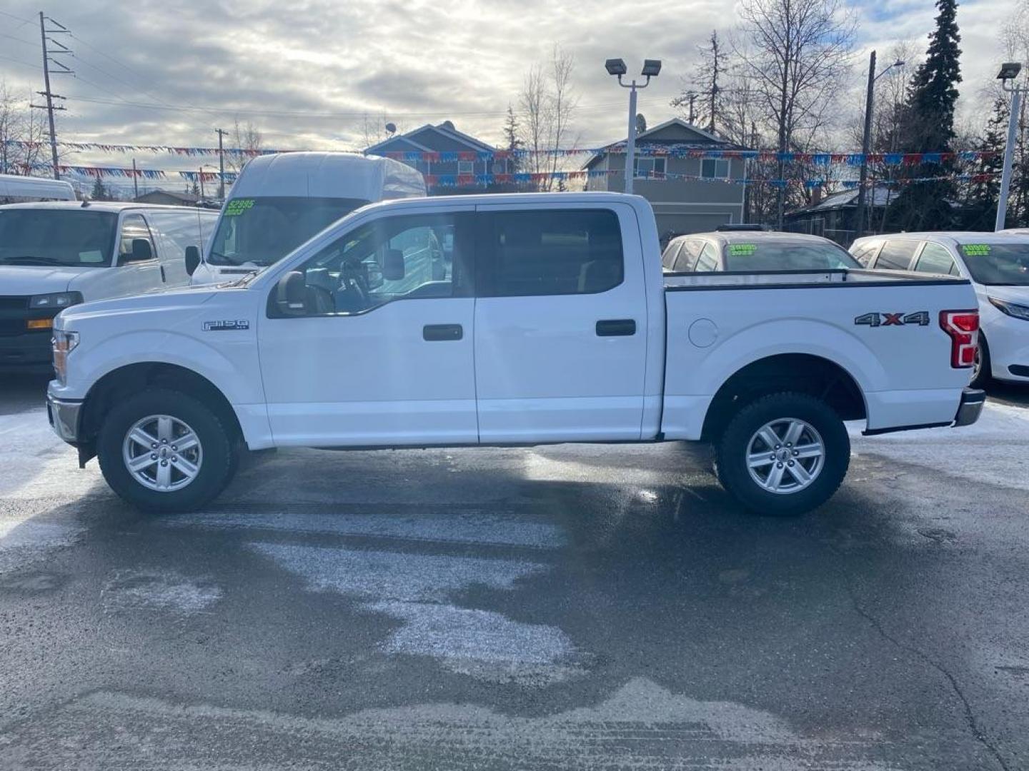 2020 WHITE FORD F150 SUPERCREW (1FTEW1E56LF) with an 5.0L engine, Automatic transmission, located at 929 East 8th Ave, Anchorage, AK, 99501, (907) 274-2277, 61.214783, -149.866074 - Photo#1