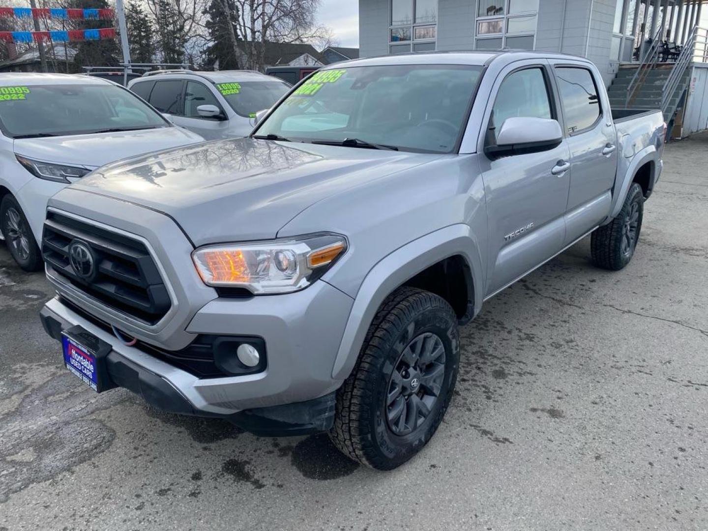 2021 SILVER TOYOTA TACOMA DOUBLE CAB (3TMCZ5AN2MM) with an 3.5L engine, Automatic transmission, located at 929 East 8th Ave, Anchorage, AK, 99501, (907) 274-2277, 61.214783, -149.866074 - Photo#0