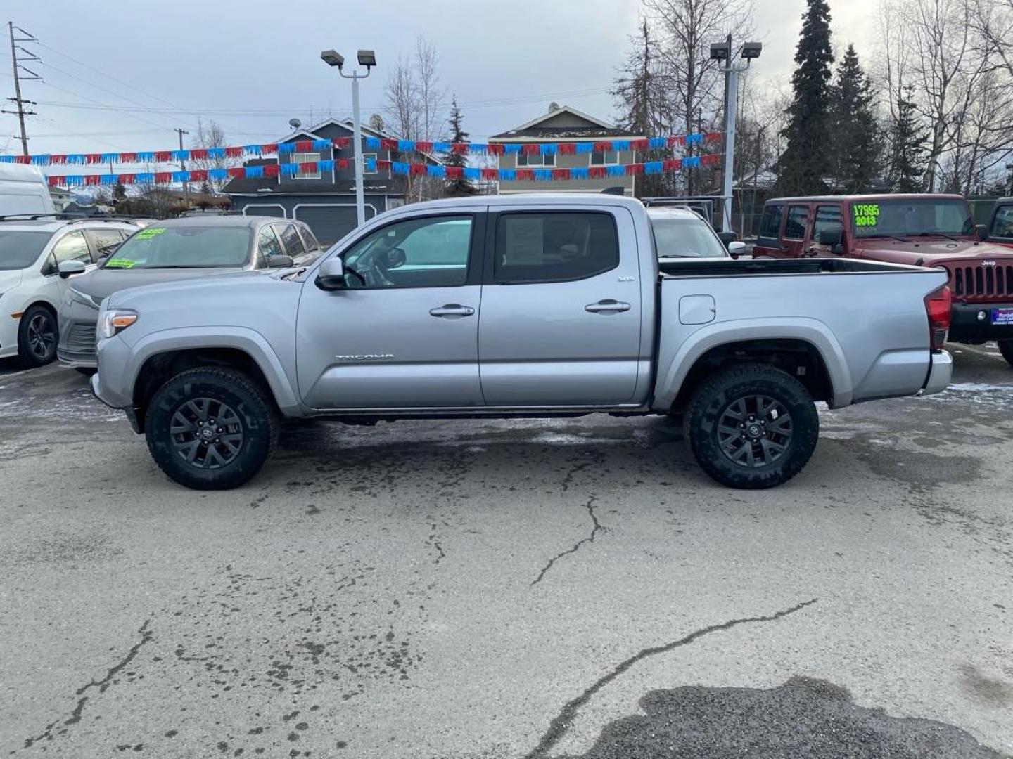 2021 SILVER TOYOTA TACOMA DOUBLE CAB (3TMCZ5AN2MM) with an 3.5L engine, Automatic transmission, located at 929 East 8th Ave, Anchorage, AK, 99501, (907) 274-2277, 61.214783, -149.866074 - Photo#1