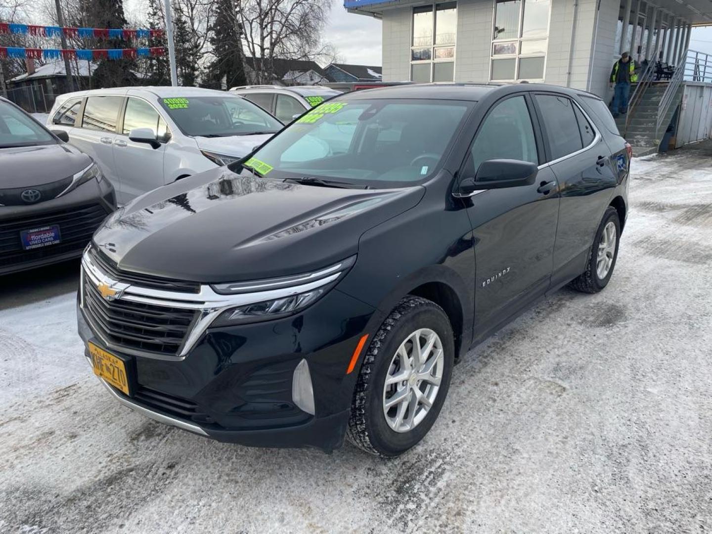 2022 BLACK CHEVROLET EQUINOX LT LT (3GNAXUEV4NL) with an 1.5L engine, Automatic transmission, located at 929 East 8th Ave, Anchorage, AK, 99501, (907) 274-2277, 61.214783, -149.866074 - Photo#0