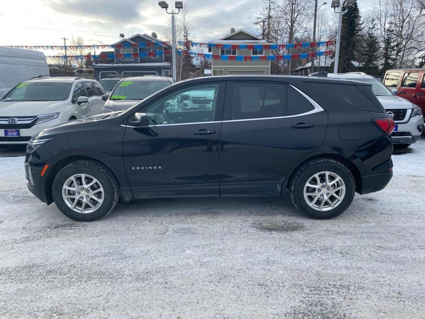 2022 BLACK CHEVROLET EQUINOX LT LT (3GNAXUEV4NL) with an 1.5L engine, Automatic transmission, located at 929 East 8th Ave, Anchorage, AK, 99501, (907) 274-2277, 61.214783, -149.866074 - Photo#1